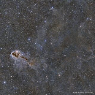 ۱۱۹۱۳۵۸۲۲lynds1_ABE_DBE223456 (LDN 1251 – Lynds Dark Nebula)